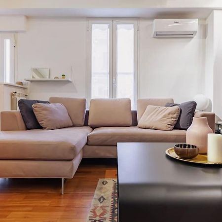 Ferienwohnung Elegante Loft Su 2 Piani A 5 Minuti Da San Siro Mailand Exterior foto