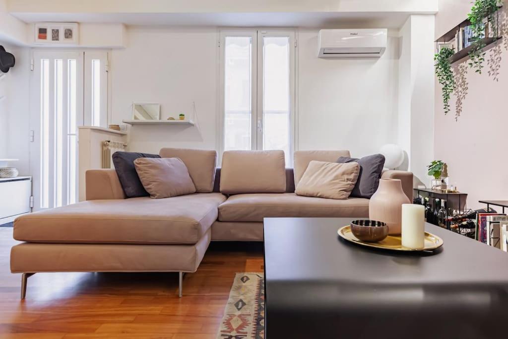 Ferienwohnung Elegante Loft Su 2 Piani A 5 Minuti Da San Siro Mailand Exterior foto