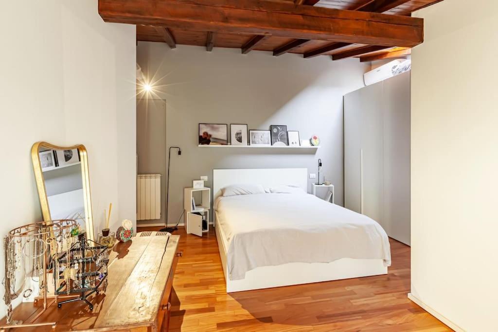 Ferienwohnung Elegante Loft Su 2 Piani A 5 Minuti Da San Siro Mailand Exterior foto